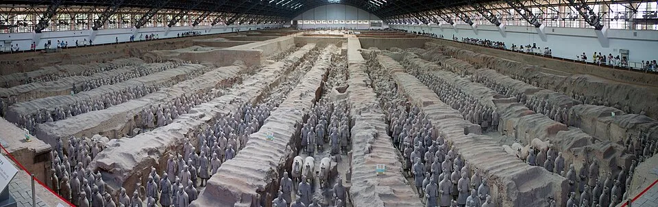 Rows of terracotta soldiers in an excavation hall in Xi’an